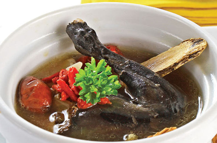 typical sapa dishes black chicken